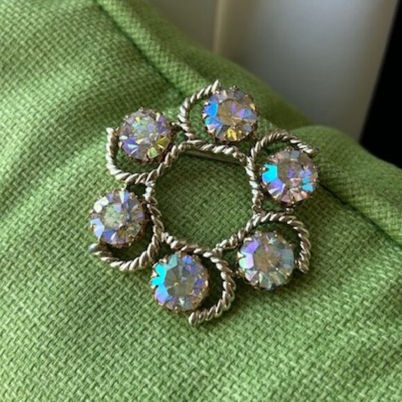 KRAMER Aurora Borealis AB Lavender Crystal Gold Circle BROOCH - Picture 7 of 10